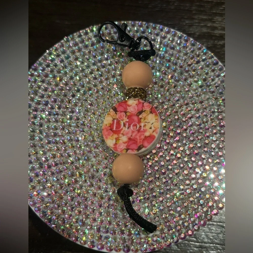 Source Unknown Pink Gold Key chain